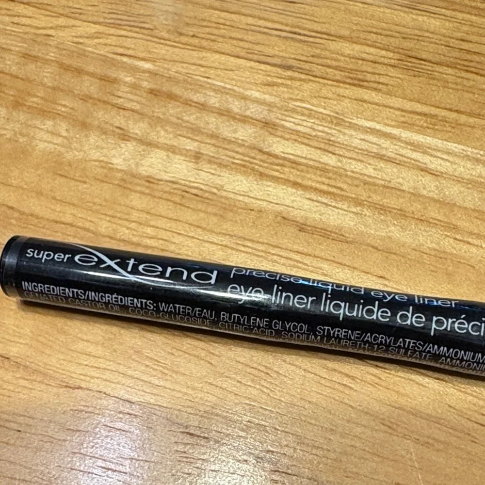 Avon Super Extend Precision Liquid Eyeliner - Black